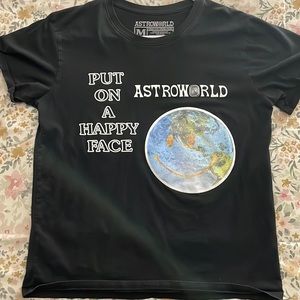 Travis Scott mercy shirt, only worn 3times, in good condition.